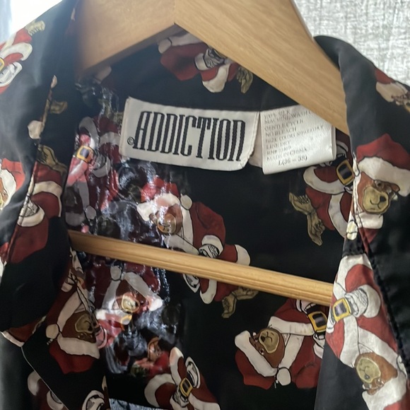 Ugly (Sweater) Christmas Button Up Shirt - Short Sleeved - Men’s Large - Santa - Picture 3 of 5